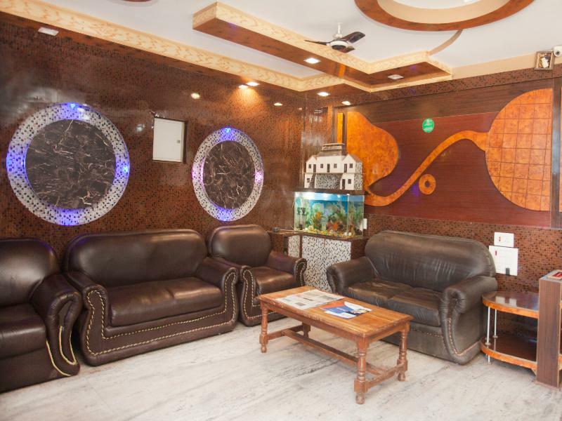 Oyo 343 Pop Life Hotel Banke 외부 사진