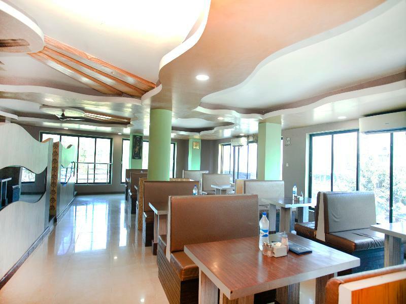 Oyo 343 Pop Life Hotel Banke 외부 사진